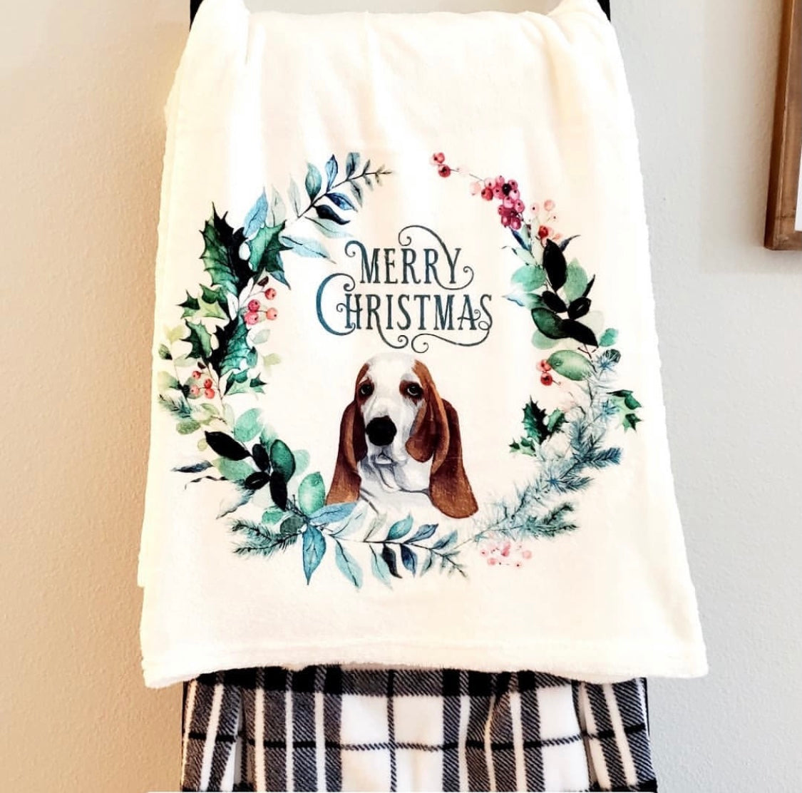 Merry Christmas Basset Hound Wreath Super Soft Throw Blanket