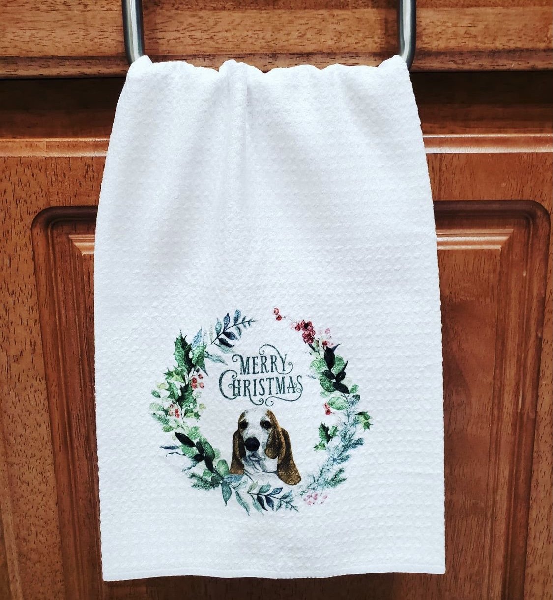 Merry Christmas Wreath Basset Hound Kitchen Towel