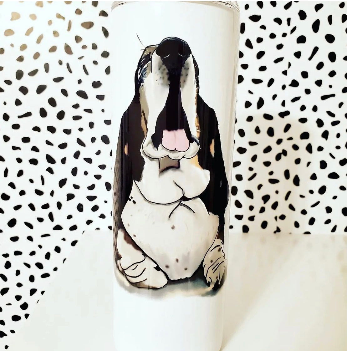 The Nubler Earl Basset Hound Tumbler