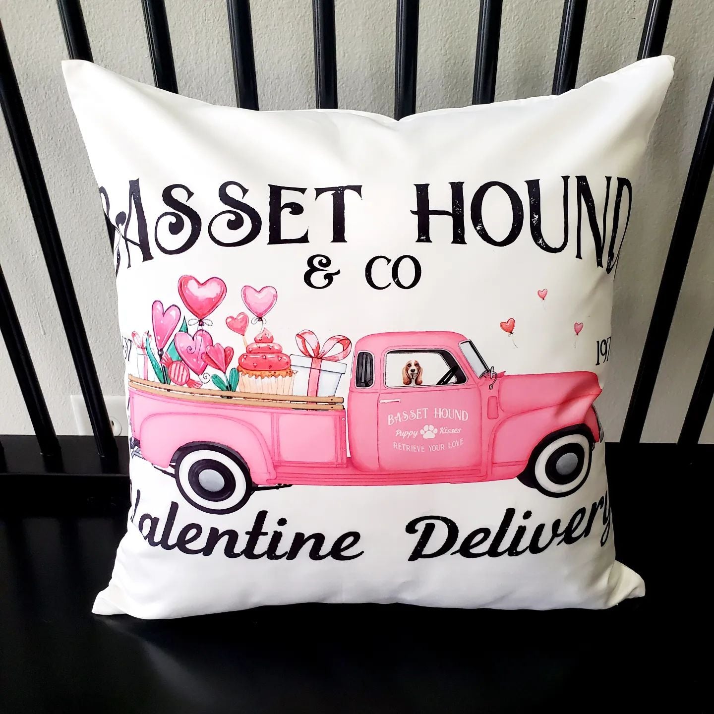 Basset Hound Valentine Delivery Pillow Cover